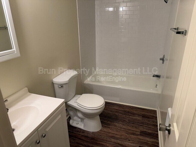 Building Photo - 5820 Sanford Rd