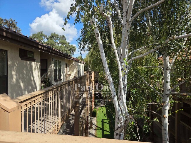 Building Photo - 1733 S Villa Way