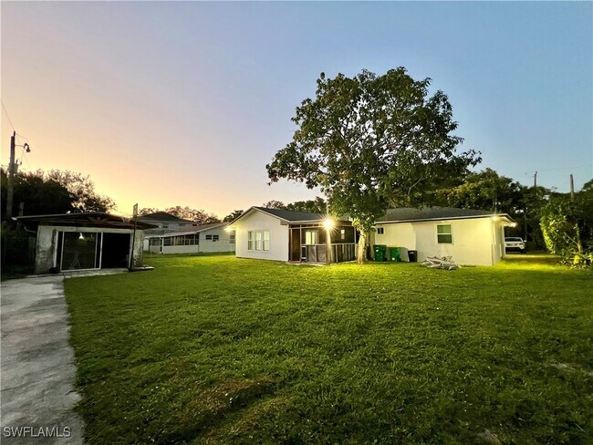 Building Photo - 3586 Croton Rd