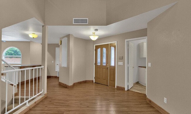 Building Photo - 3110 W Baylor Ln