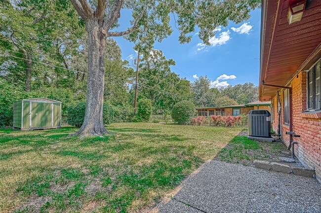 Building Photo - 3018 Attridge Rd