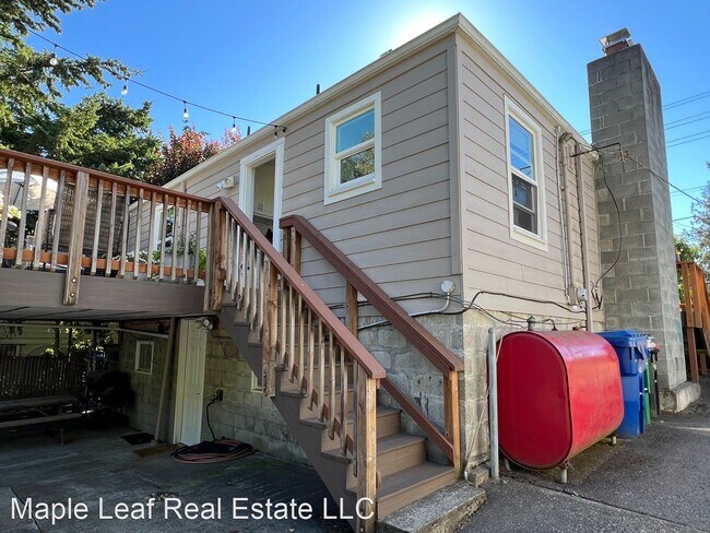 Building Photo - 3 br, 2 bath House - 6316 21st Ave SW