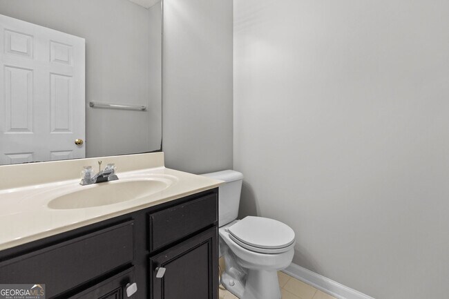Building Photo - 2315 Hiawassee Dr NW
