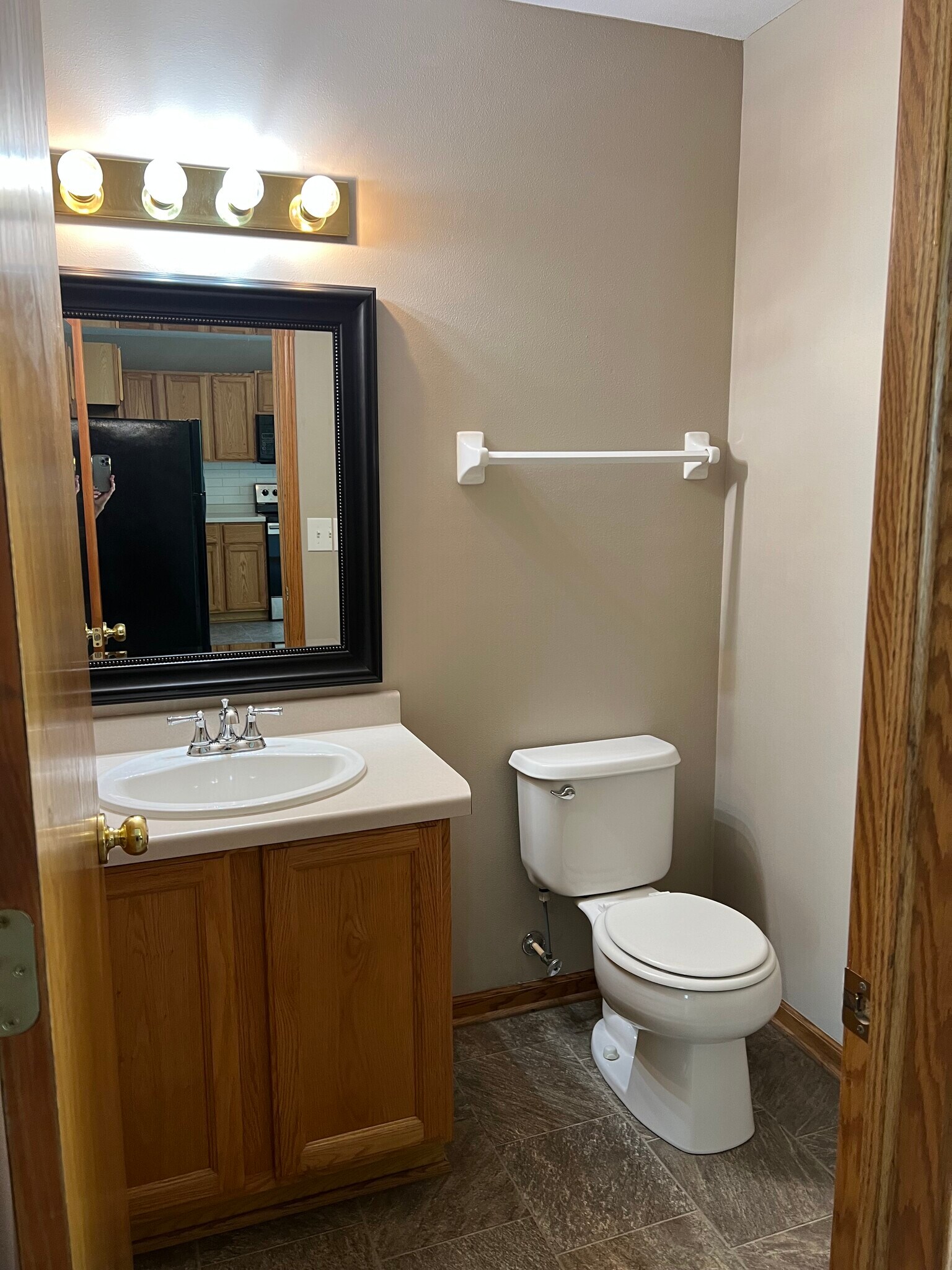 1/2 bathroom - 147 Laurie St