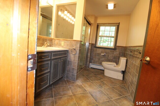 Building Photo - 67 Mulberry Rd