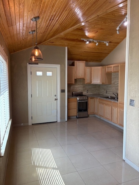 Building Photo - 1116 Lakeshore Dr