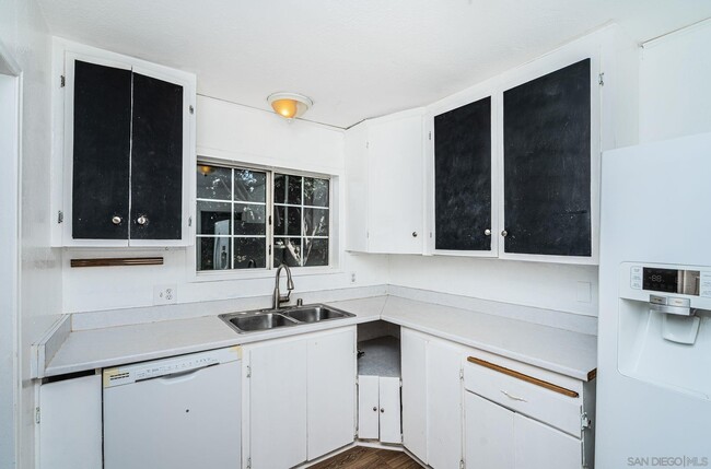 Building Photo - 2559 Tuberose St