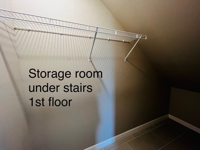 Building Photo - 2072 Midnight Pearl Dr