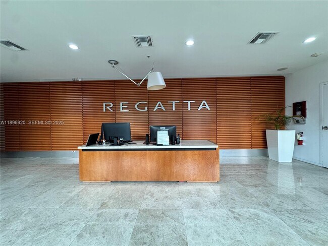 Building Photo - 6580 Indian Creek Dr