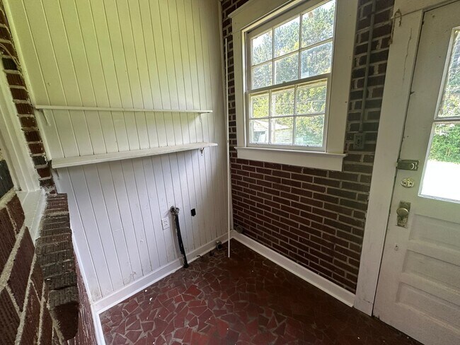 Building Photo - 618 Grier St