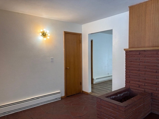 Building Photo - Large house west of Reserve Street