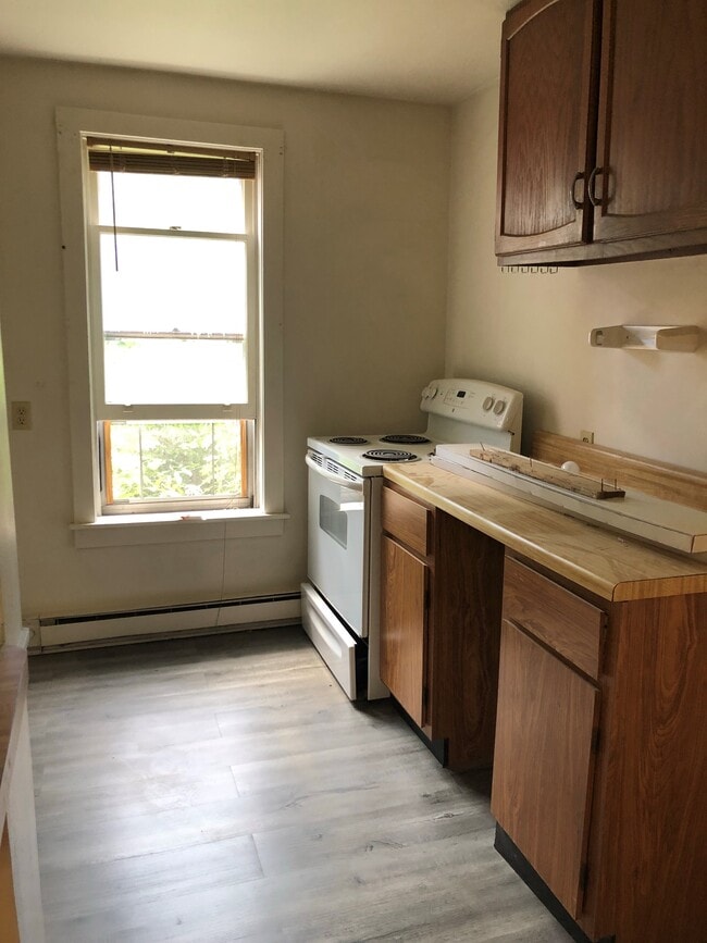 Building Photo - 15 LLC-10 Macomb