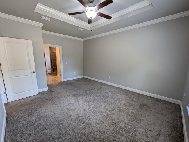 Building Photo - 8934 E River Dr