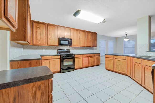 Building Photo - 3710 Banyan Wood Way