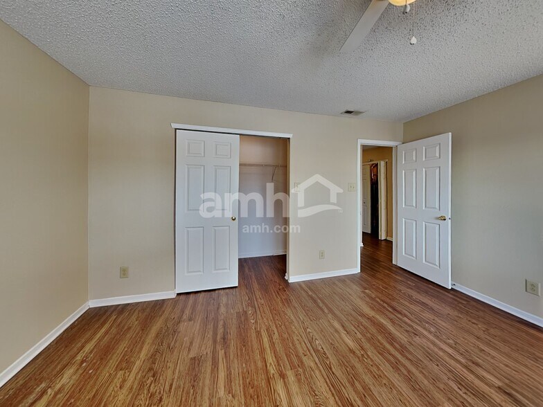 Building Photo - 12608 Bearsdale Dr