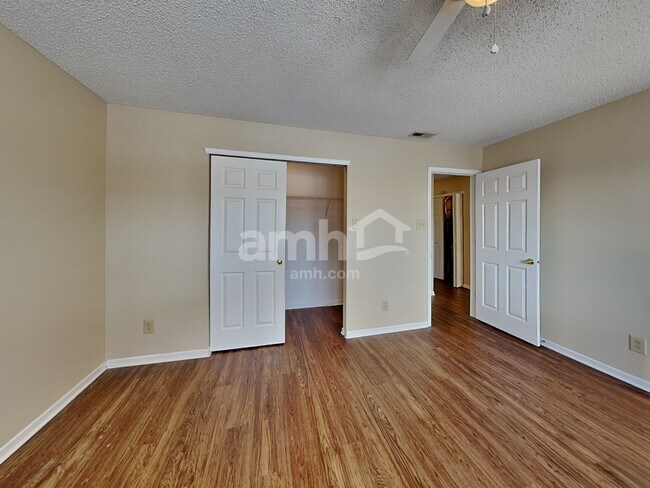 Building Photo - 12608 Bearsdale Dr