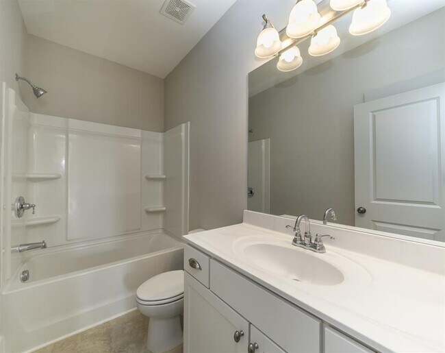 Building Photo - 4006 Glendianne Wy