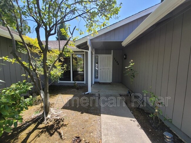 Building Photo - 7396 Marani Way