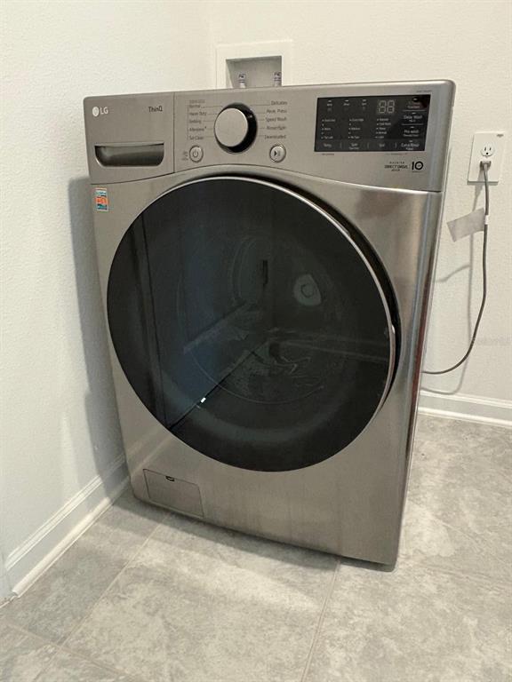 Building Photo - 1406 Deepwater Cir