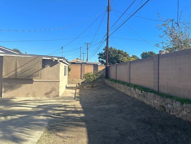 Building Photo - Remodeled Home in Santa Ana