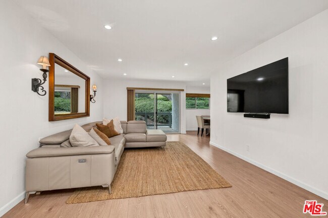 Building Photo - 4720 Park Granada