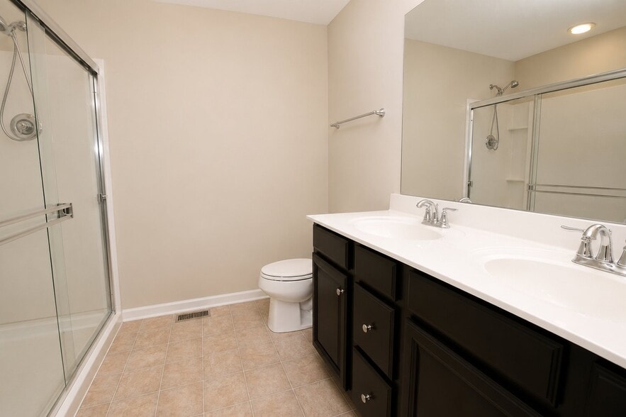 Building Photo - 9480 Woodbine Way