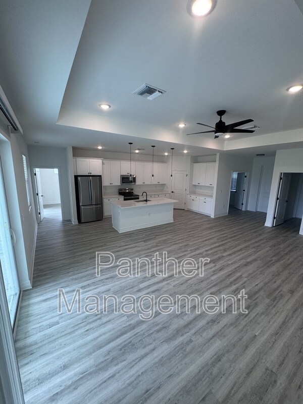 Building Photo - 1724 NW 24th Ave