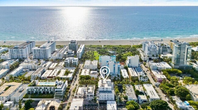 Building Photo - 240 Collins Ave