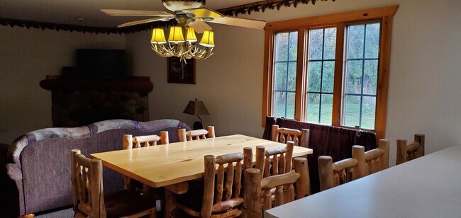 Building Photo - 2643 IL-178