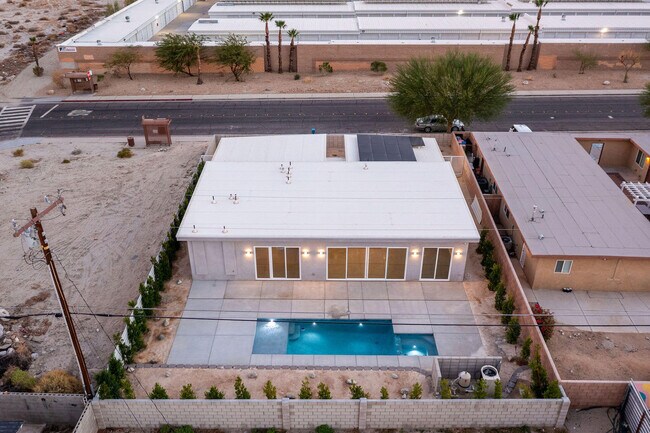 Building Photo - 416 Rosa Parks Rd