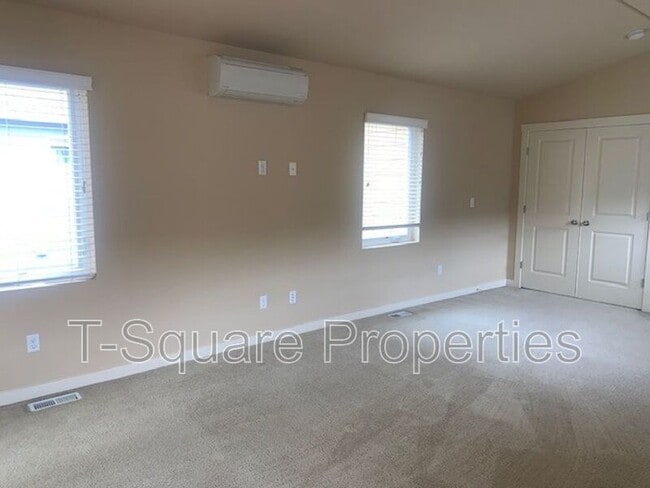 Building Photo - 10218 242nd Ave NE