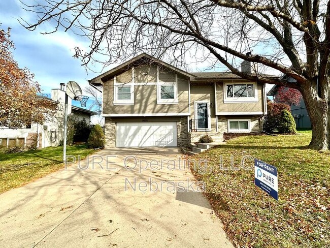 Building Photo - 8005 S 152nd St