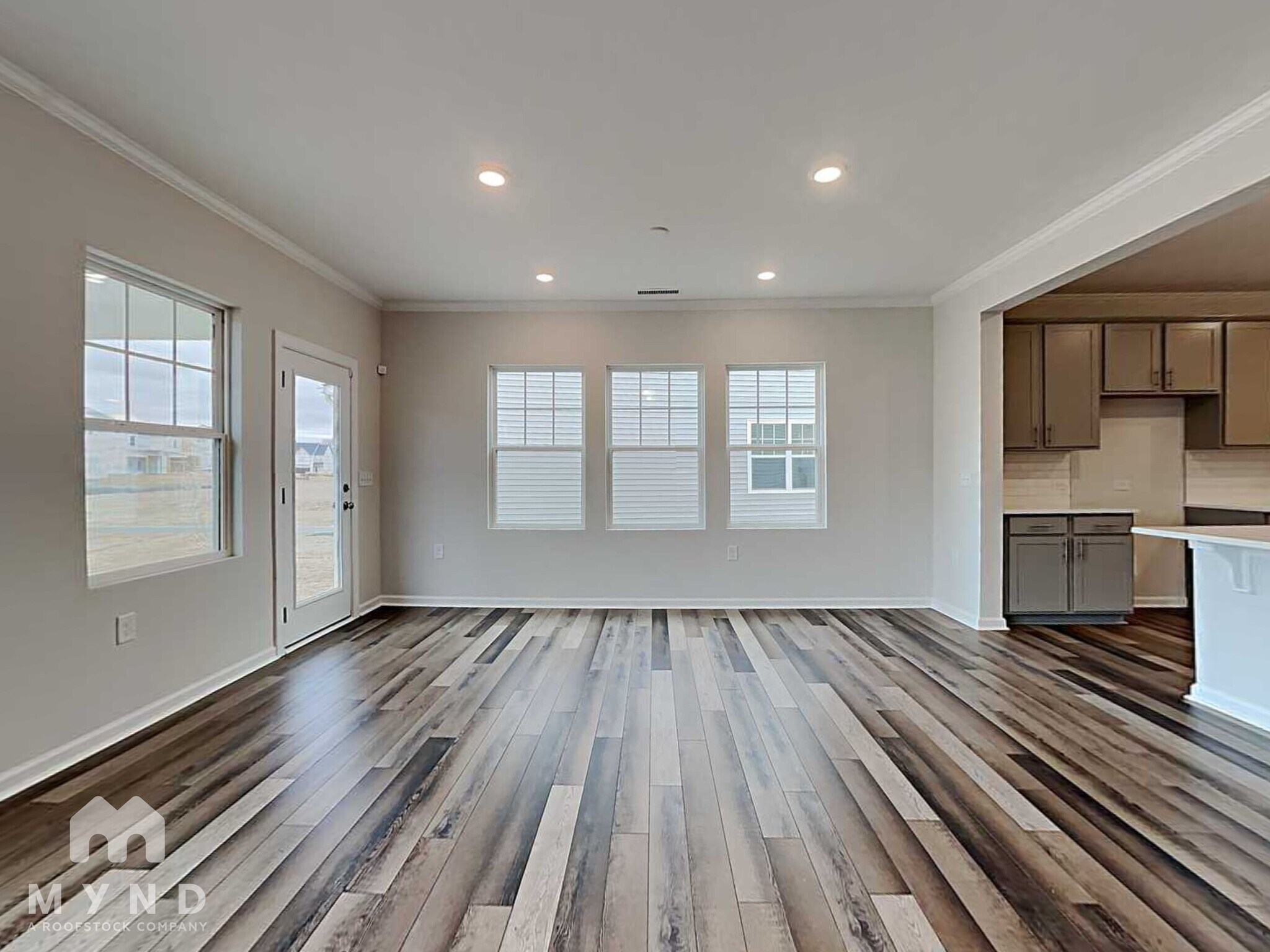 Building Photo - 1601 Trembley Pk Dr