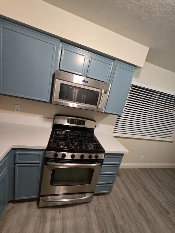 Building Photo - 355 Alder St