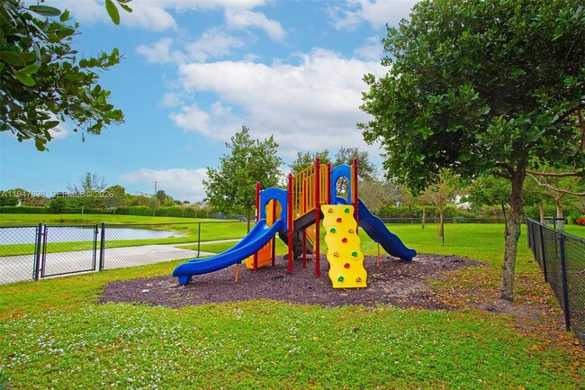 Building Photo - 4416 NW 9th St.