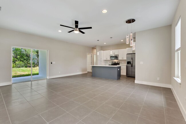 Building Photo - Deposit-Free! Modern, energy efficient hom...
