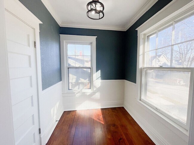 Building Photo - 1124 N 26th St