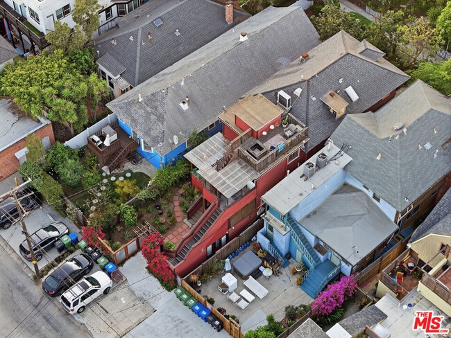 Building Photo - 34 Park Ave