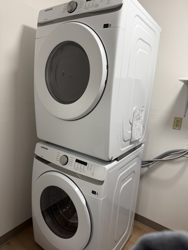 Building Photo - 2613 Cherly St