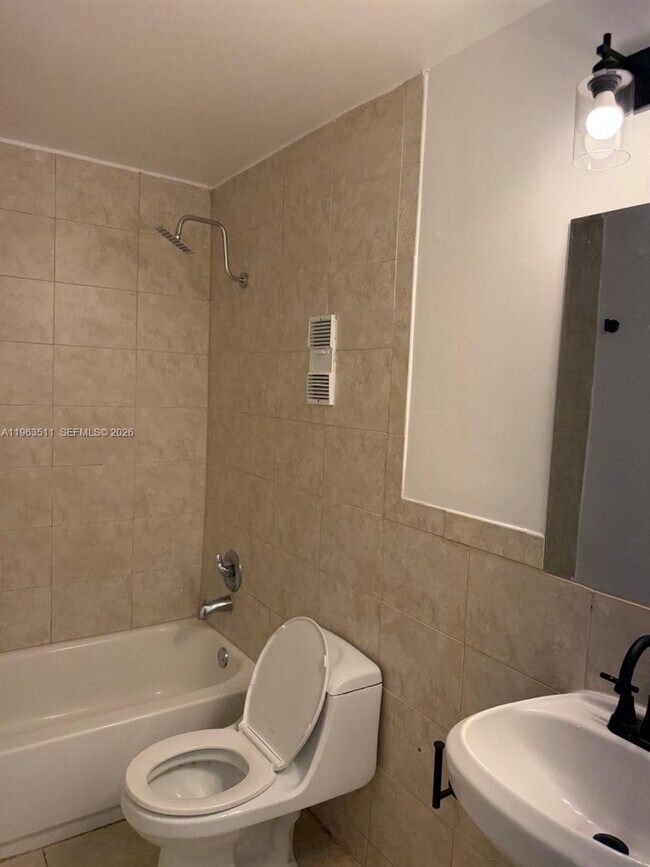 Building Photo - 20520 NW 15th Ave