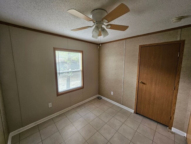 Building Photo - 127 Lonesome Hill Rd