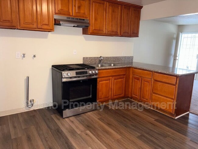 Building Photo - 1116 Union Ave