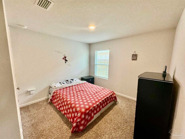 Building Photo - 914 Lovebird Ct