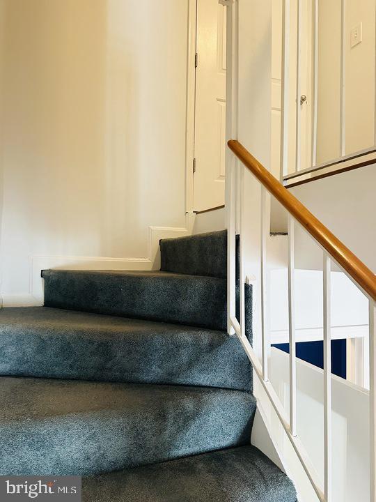 Building Photo - 1117 Harvard St NW