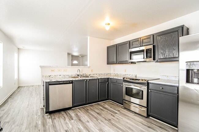 Building Photo - Coming Soon! 3 Bedroom Single Family Home