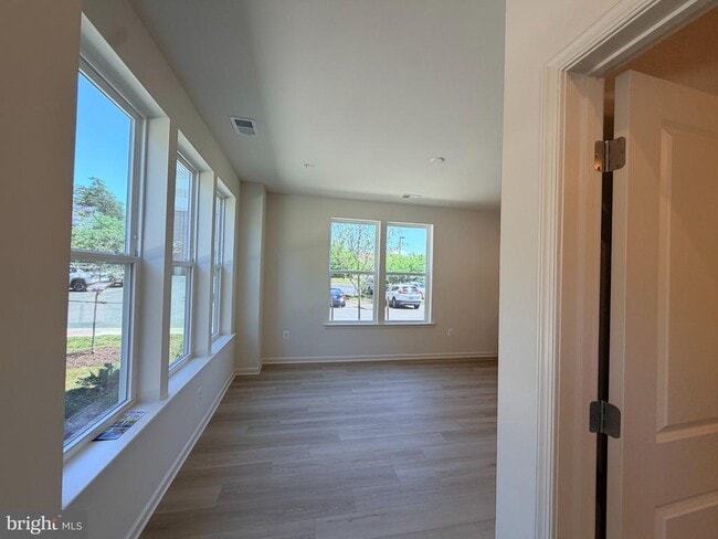 Building Photo - 2548 Neabsco Common Pl