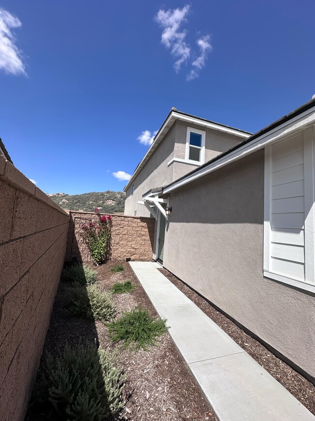 Building Photo - 30272 Truckee Cir