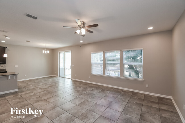Building Photo - 4550 Plantation Oaks Blvd