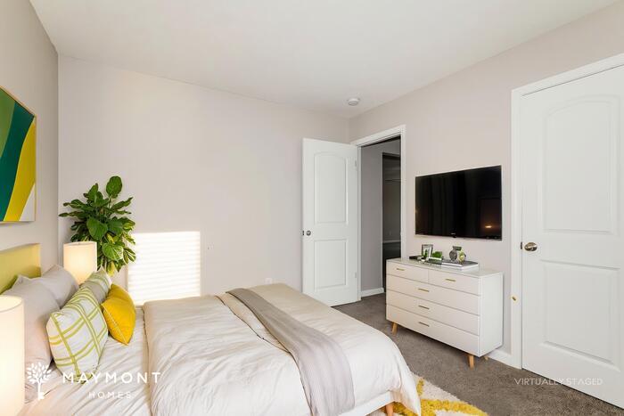 Building Photo - 3009 W Sampler St