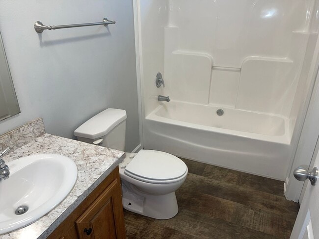 Building Photo - Beautiful 3 Bedroom Home in Lockwood Community!